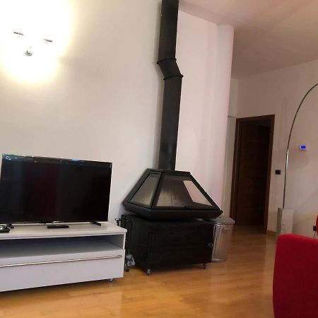 Appartamento A Casa Di Tamy Fabriano Exterior foto